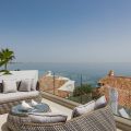 Charming fully renovated beachfront villa in Arena Beach, Estepona, with sea view and contemporary interior design
