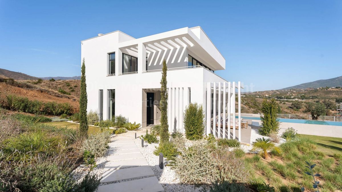 Cala de Mijas, Villa contemporaine de quatre chambres près de La Cala Golf Resort