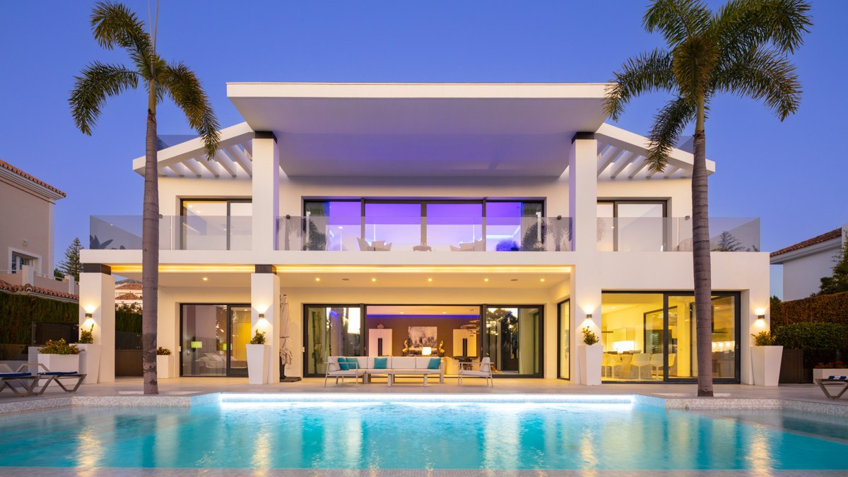Villa Aloha 104 - A striking modern masterpiece for sale in the heart of Nueva Andalucia