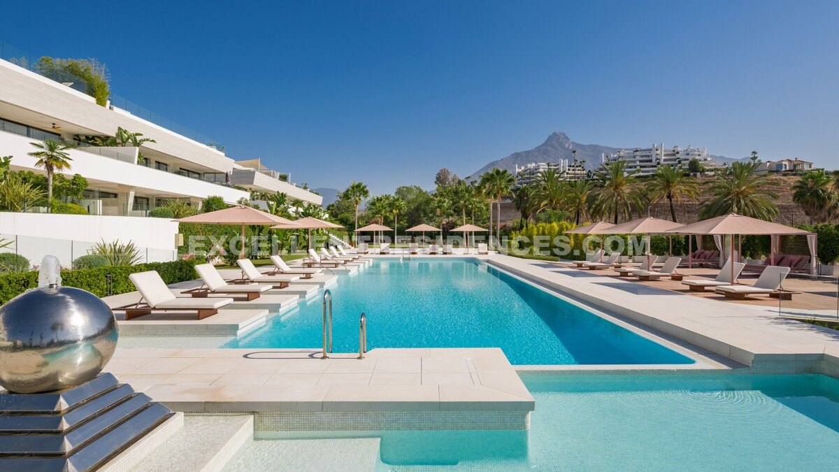 Exceptional Fendi-designed duplex in EPIC Marbella's Golden Mile with premium amenities and luxury finishes throughout.