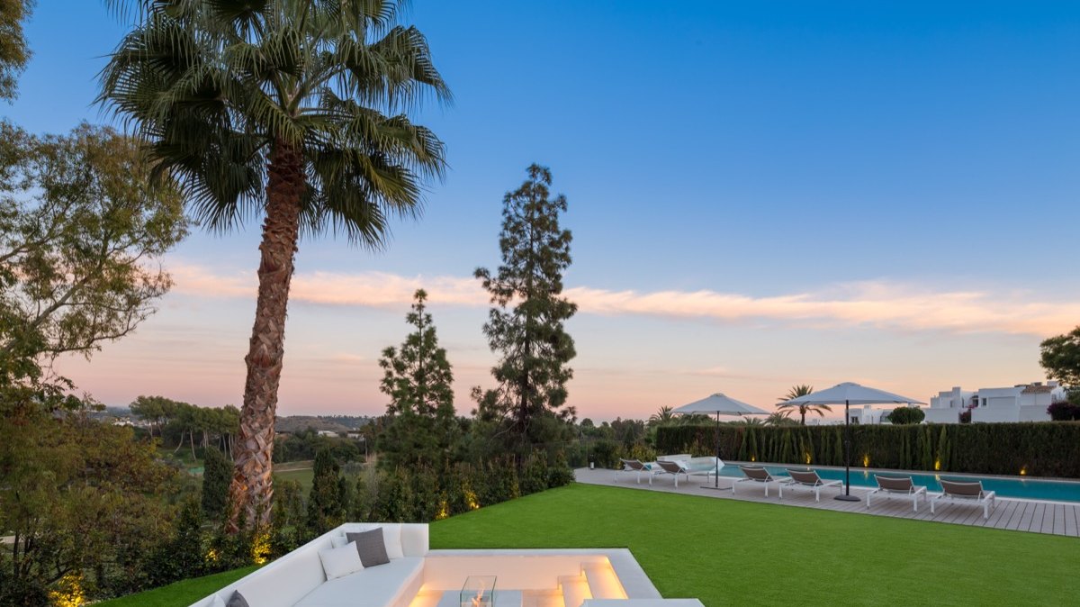 Beautifully renovated villa in the heart of the golf valley, Nueva Andalucía