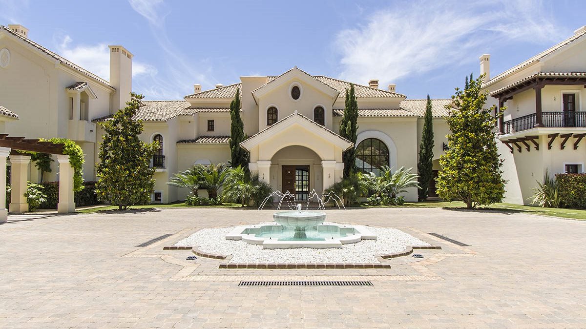 Beautiful Colonial styled Villa in La Zagaleta, Benahavís