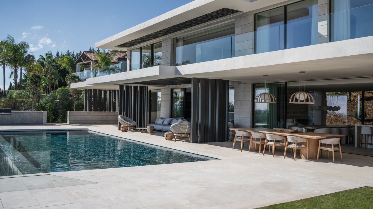 Bio architectural villa with spectacular design and open panoramic views in La Reserva, Sotogrande