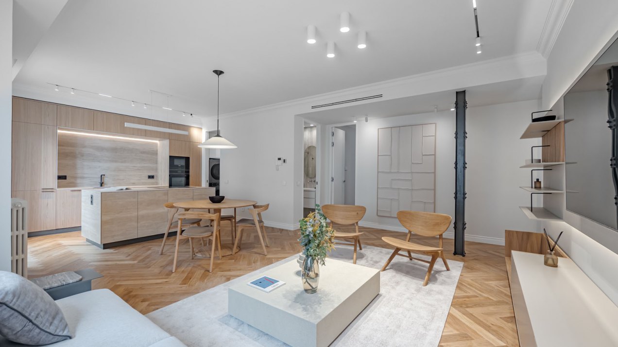 Apartment for sale in Recoletos, Salamanca, Madrid | Renovated and fully furnished
