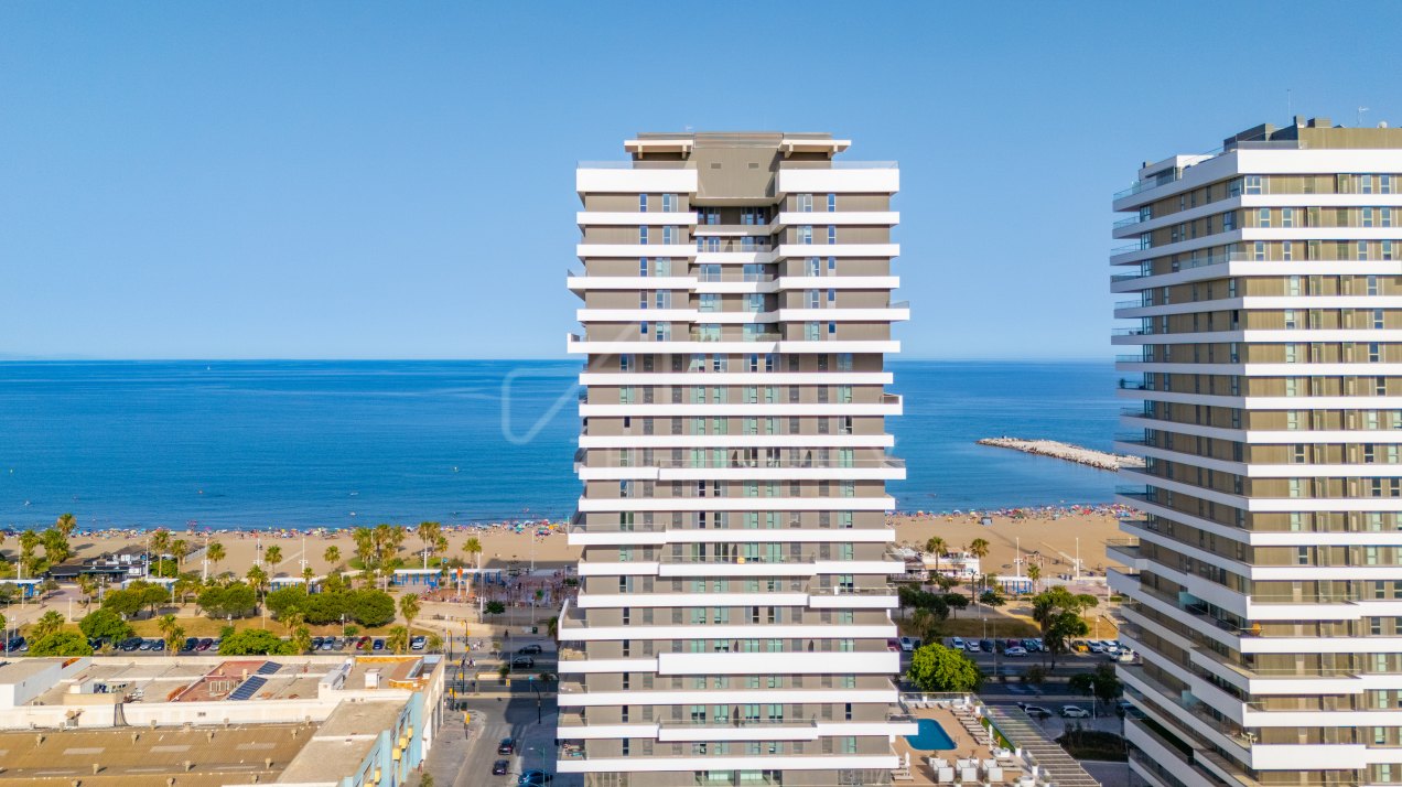 Luxurious 4-bedroom Apartment with Spectacular Amenities in Malaga Towers