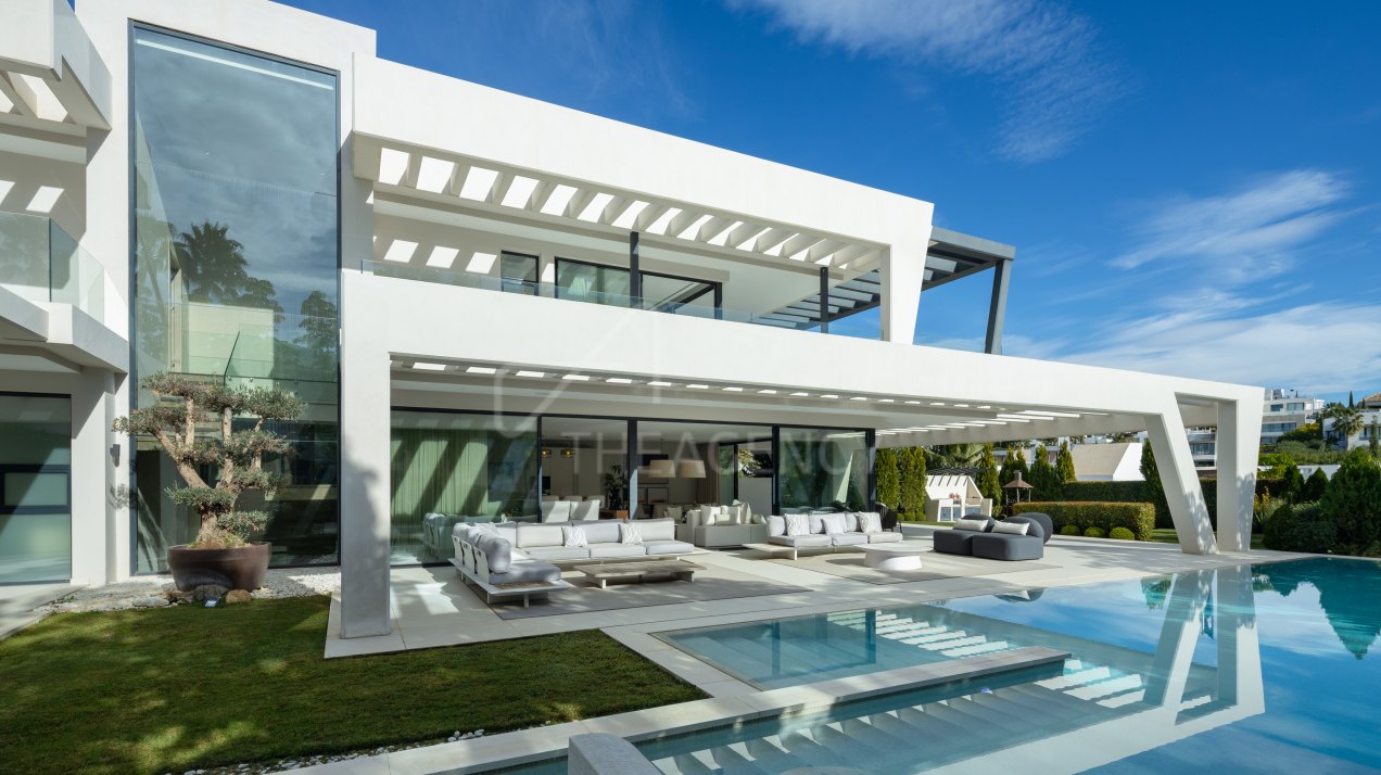 Sophisticated Modern Villa in Nueva Andalucía, Marbella