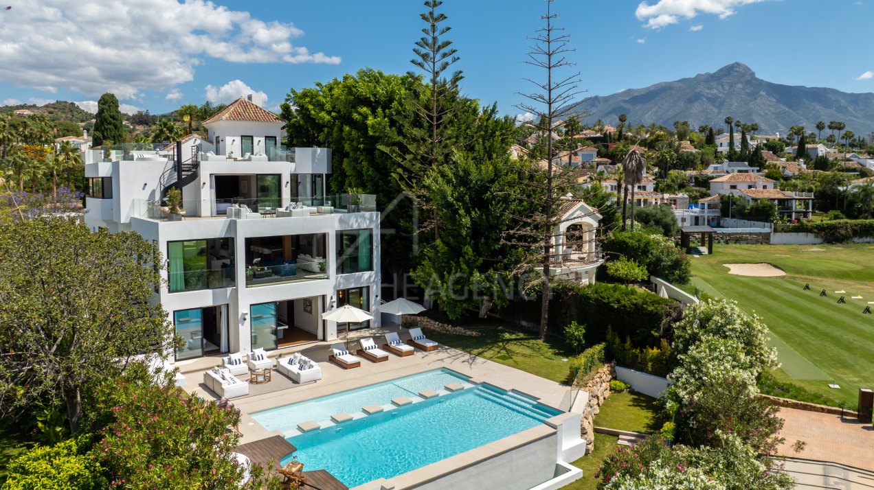 Newly Built Front-Line Golf Villa with Panoramic Views – Los Naranjos, Nueva Andalucía