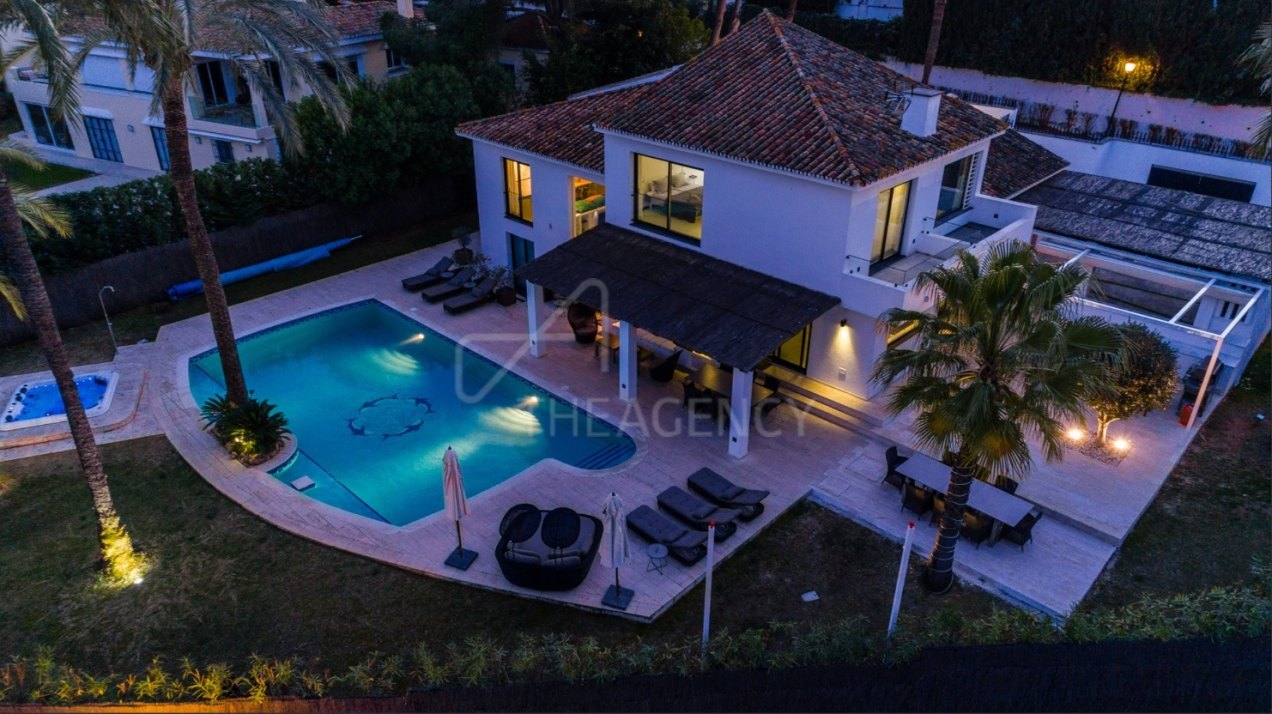 Exclusive Mediterranean Villa with Stunning Sea and Mountain Views in Marbella Golden Mile