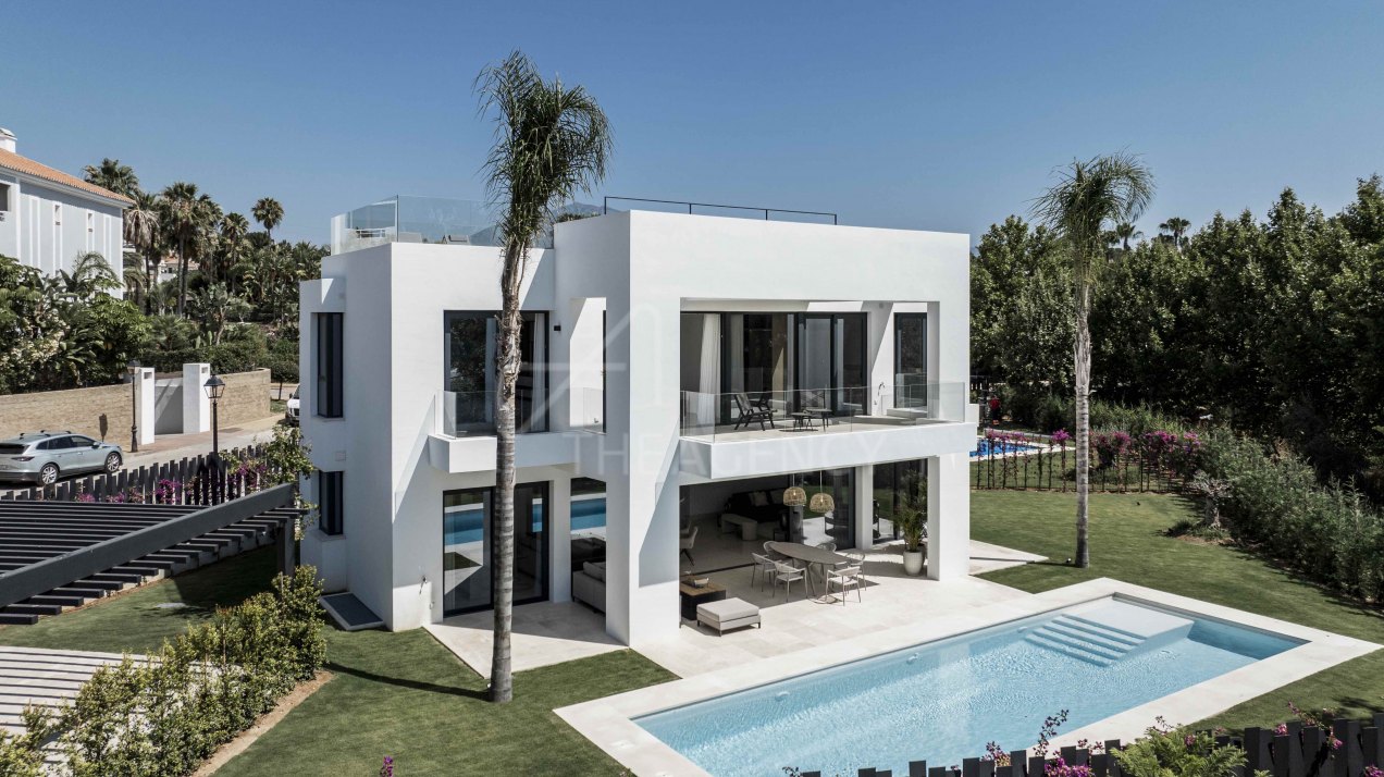 Brand-New Villa - El Campanario, Estepona East