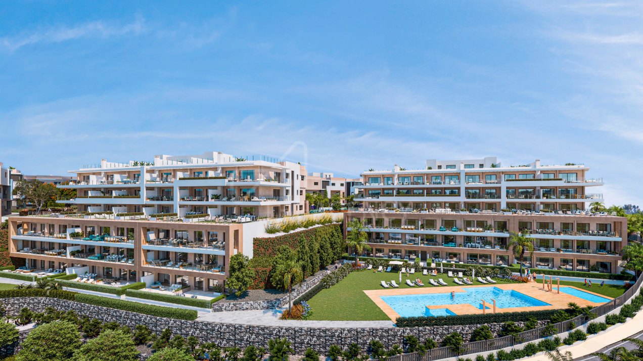 Exclusive Ground Floor Apartment with Panoramic Views – New Golden Mile, Estepona