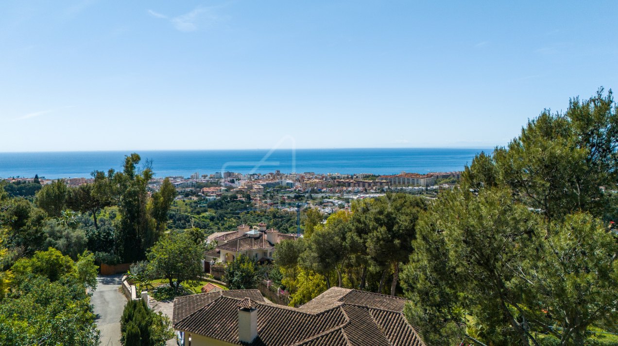 Investment Opportunity: Plot with Project – La Montua, Marbella