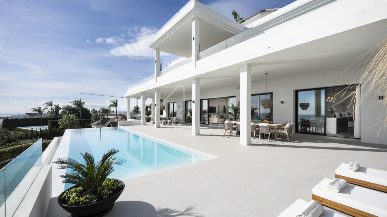 Villa with breathtaking views in Los Flamingos, Benahavis