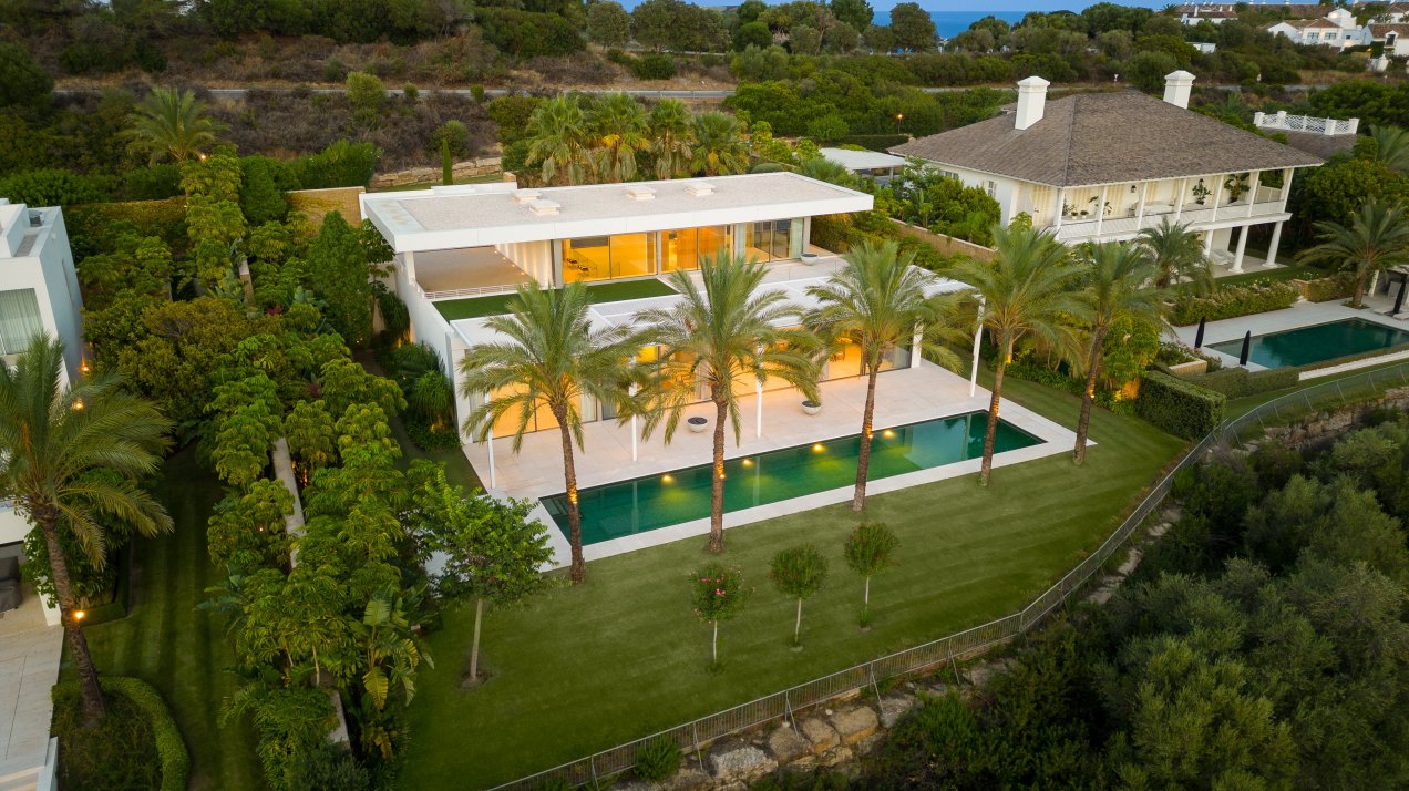 Contemporary villa next to the golf course, Finca Cortesín