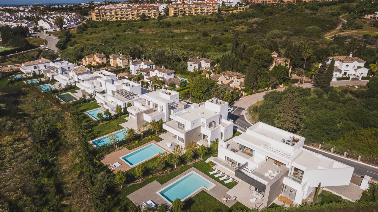 Modern and luxurious villas on the New Golden Mile, Estepona