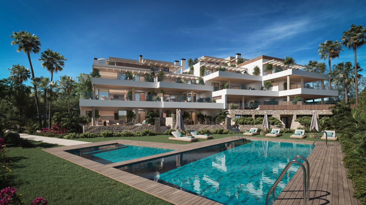 Impressive luxury first floor apartment steps away from Cabopino Golf