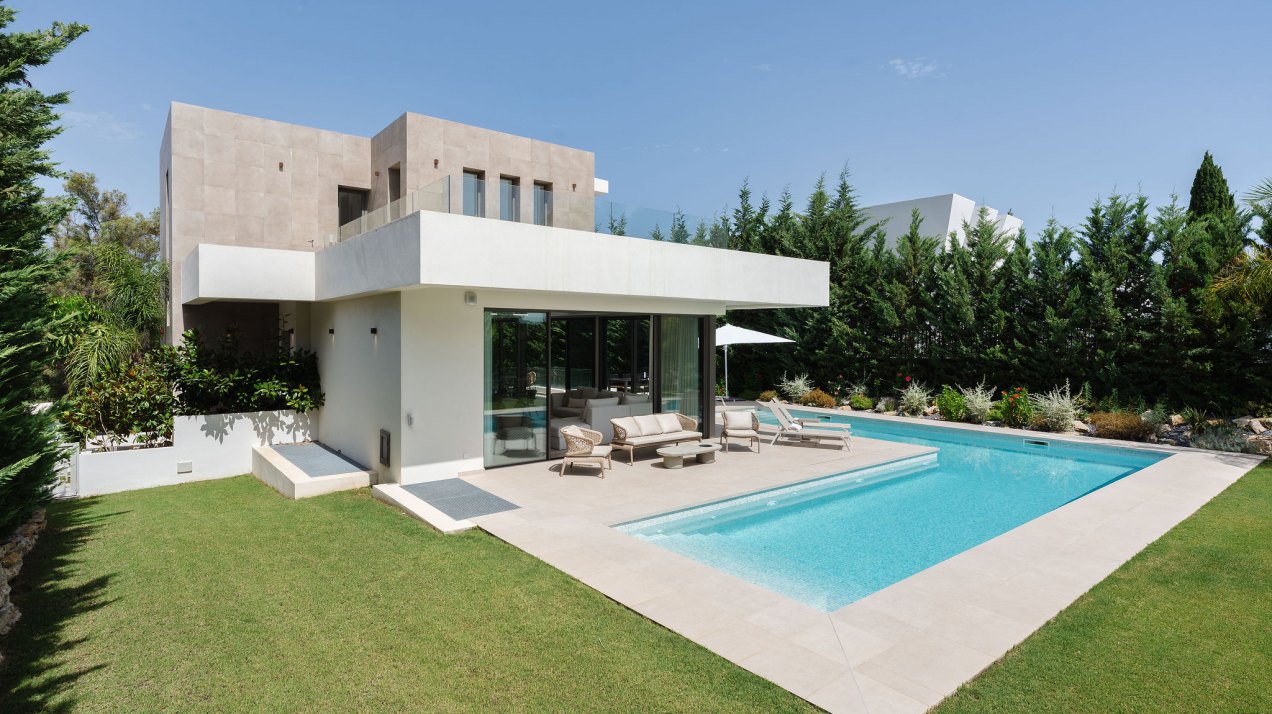 Modern Contemporary style villa located in La Cerquilla, Nueva Andalucía, Marbella