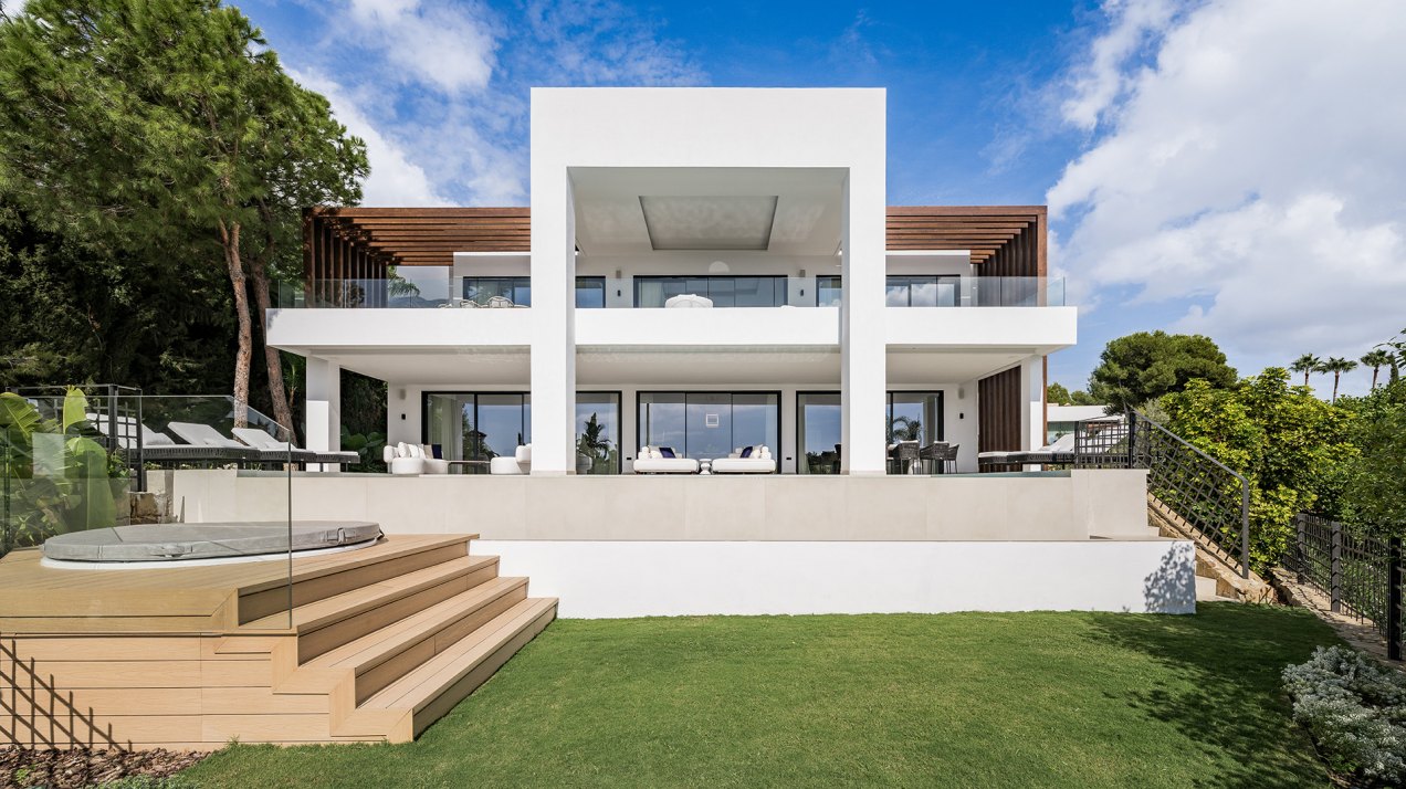 Villa George: Contemporary elegance with unparalleled views in Sierra Blanca, Golden Mile, Marbella