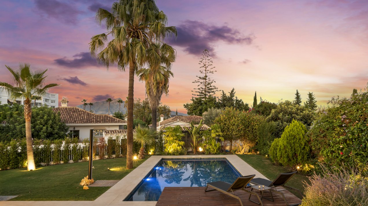 Magnificent villa in the heart of Guadalmina Alta, Marbella