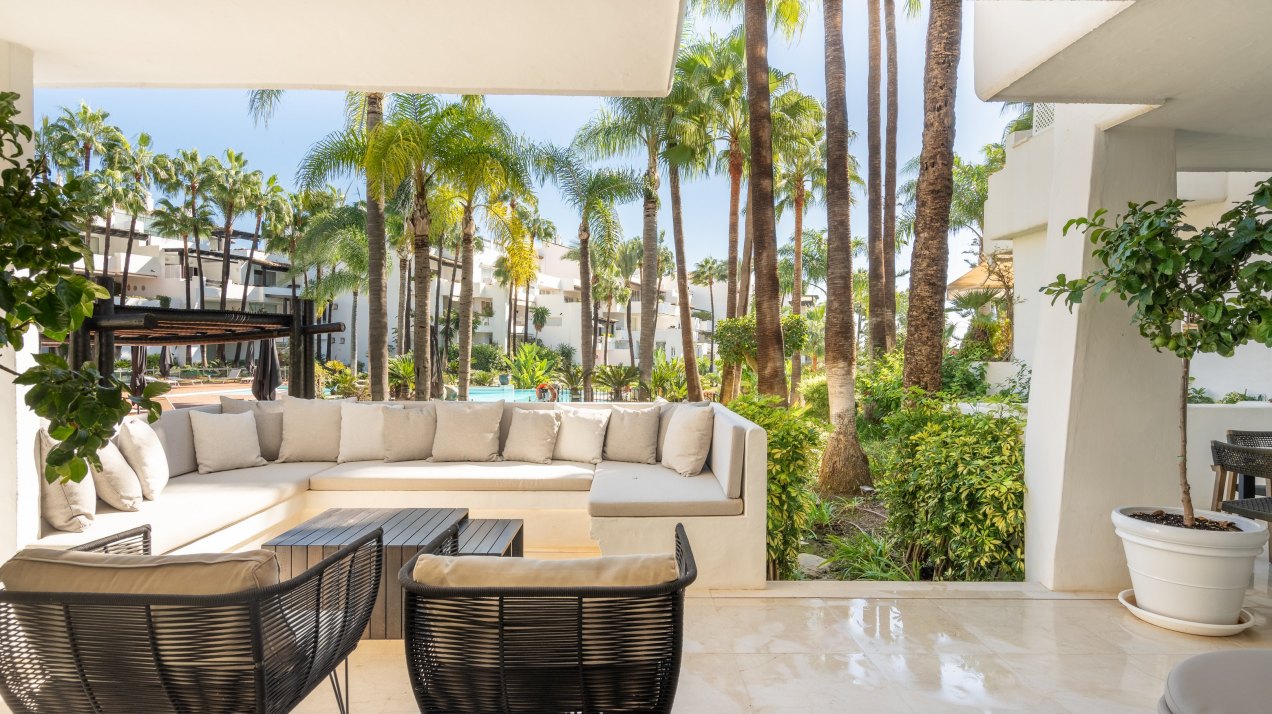 Beautifully renovated three bedroom garden apartment in Puente Romano, Marbella