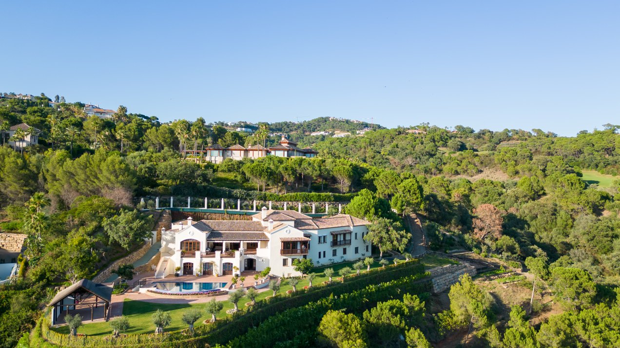 Charming Andalusian style villa with sea-mountain views