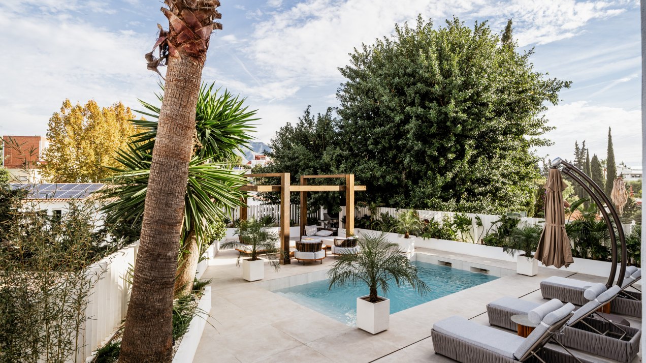 Villa andaluza-nórdica, cómoda y bonita, en Nueva Andalucía