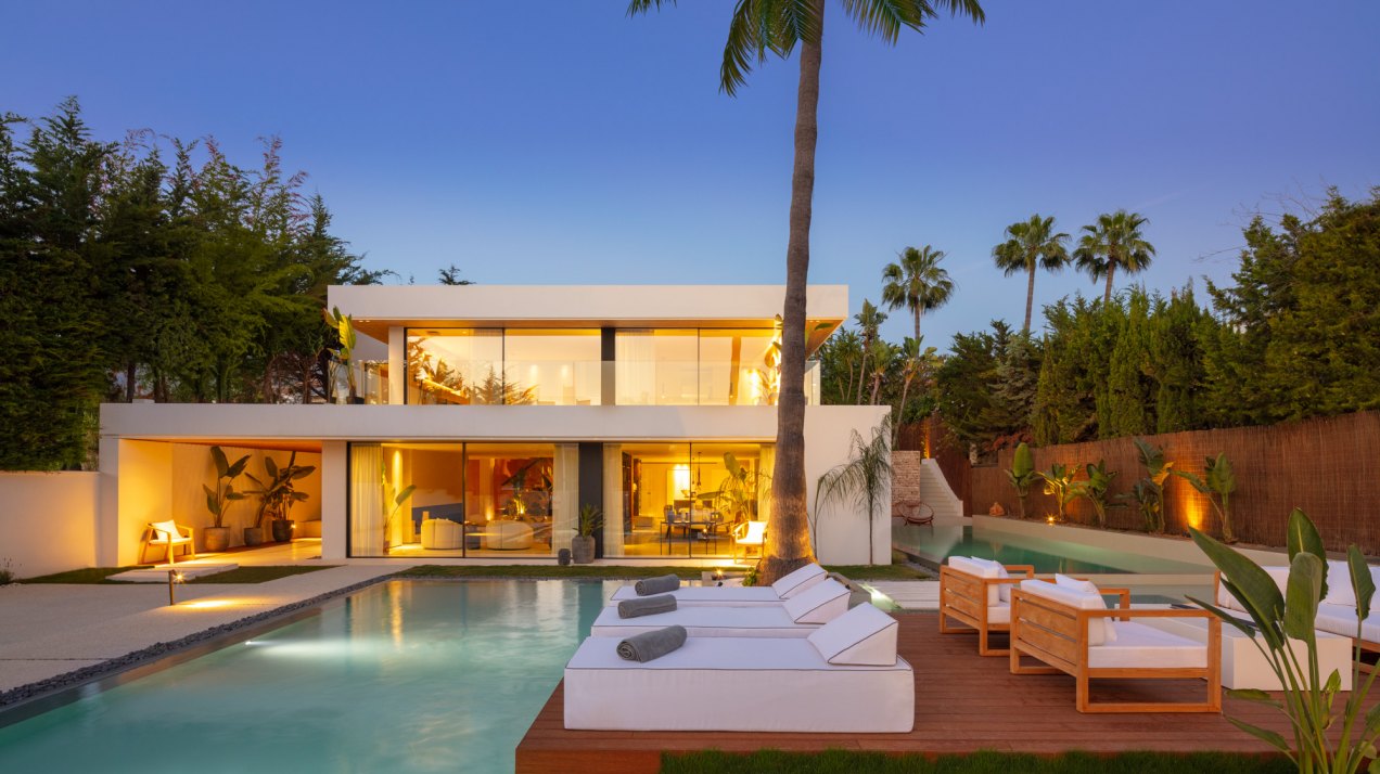 Refined and recently renovated villa in Nueva Andalucía, Marbella