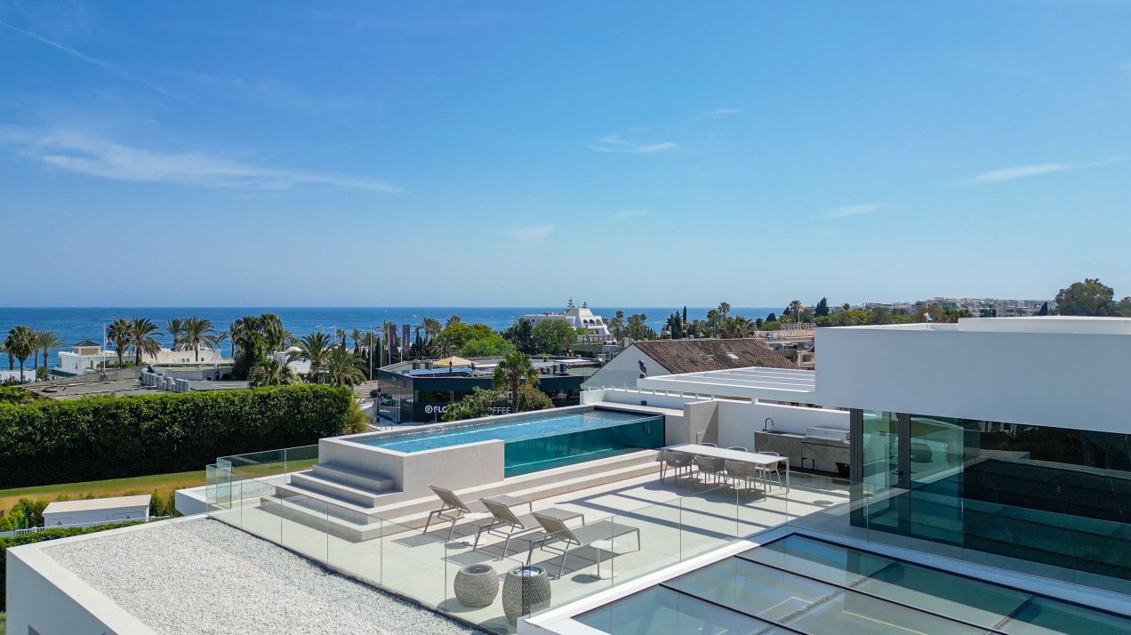 Spectacular modern villa in the heart of the Golden Mile, Marbella