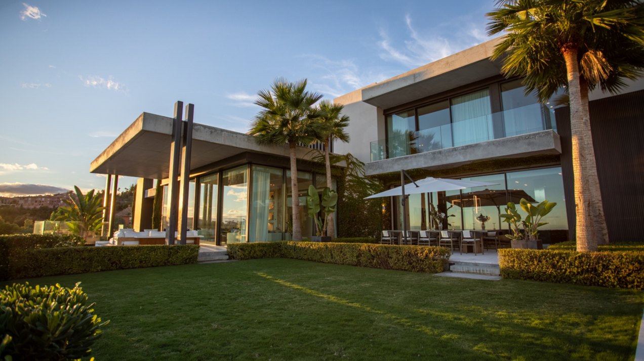 Exclusive villa in La Quinta, a masterpiece of modern architecture