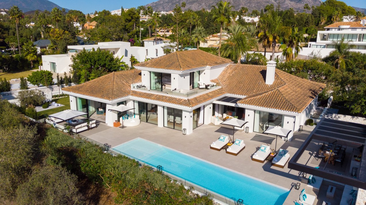 Spectacular front line golf villa, Nueva Andalucia, Marbella