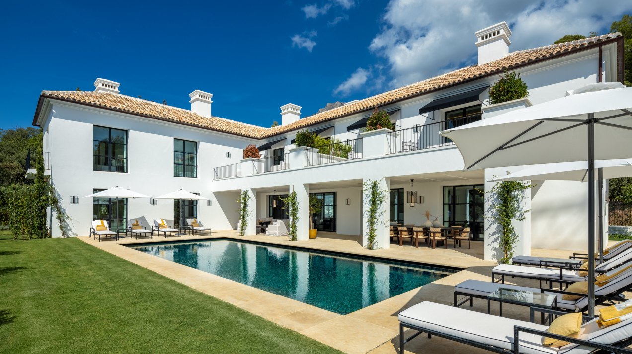 Impressive luxury villa in the heart of Cascada de Camoján, Marbella