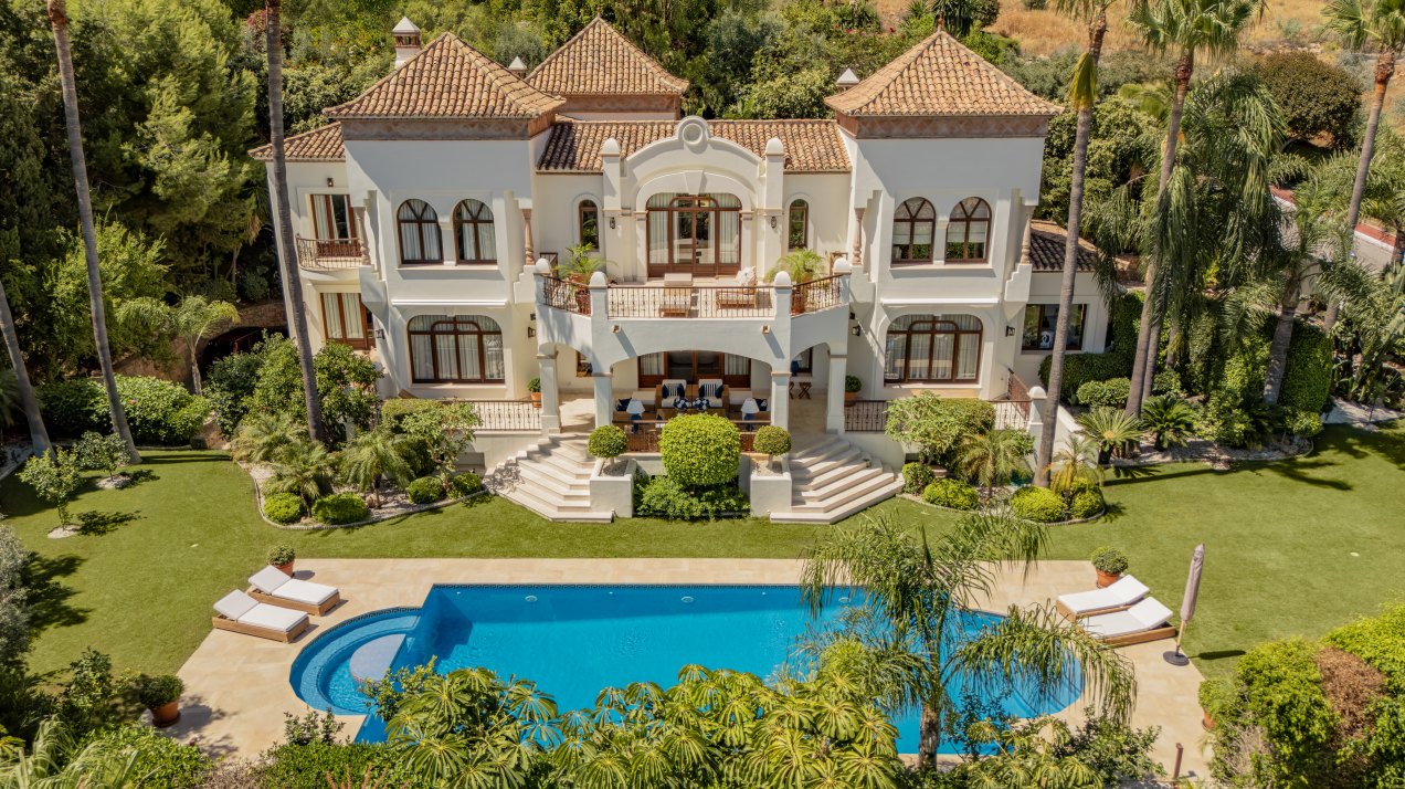 A distinguished Mediterranean villain Sierra Blanca, Marbella