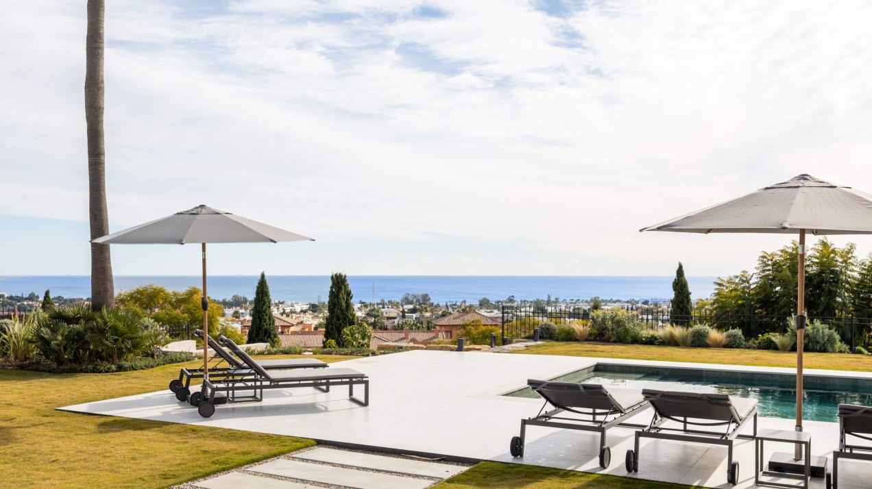 Modern andalusian villa with panoramic sea views in Los flamingos, Benahavís