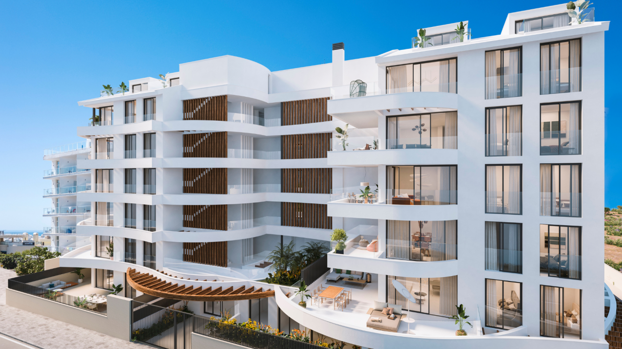 Moderno ático con vistas frontales al mar junto a Puerto Marina