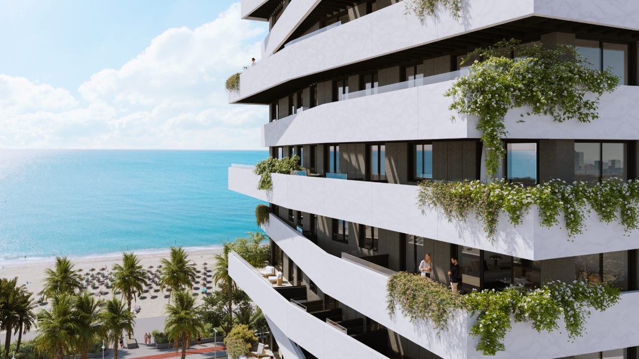 Espectacular torre de diseño único frente al mar en Málaga oeste