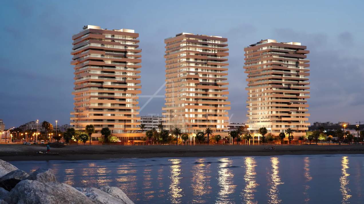 Exclusive Seaside Apartment with Panoramic Views in the Prestigious Málaga Tower