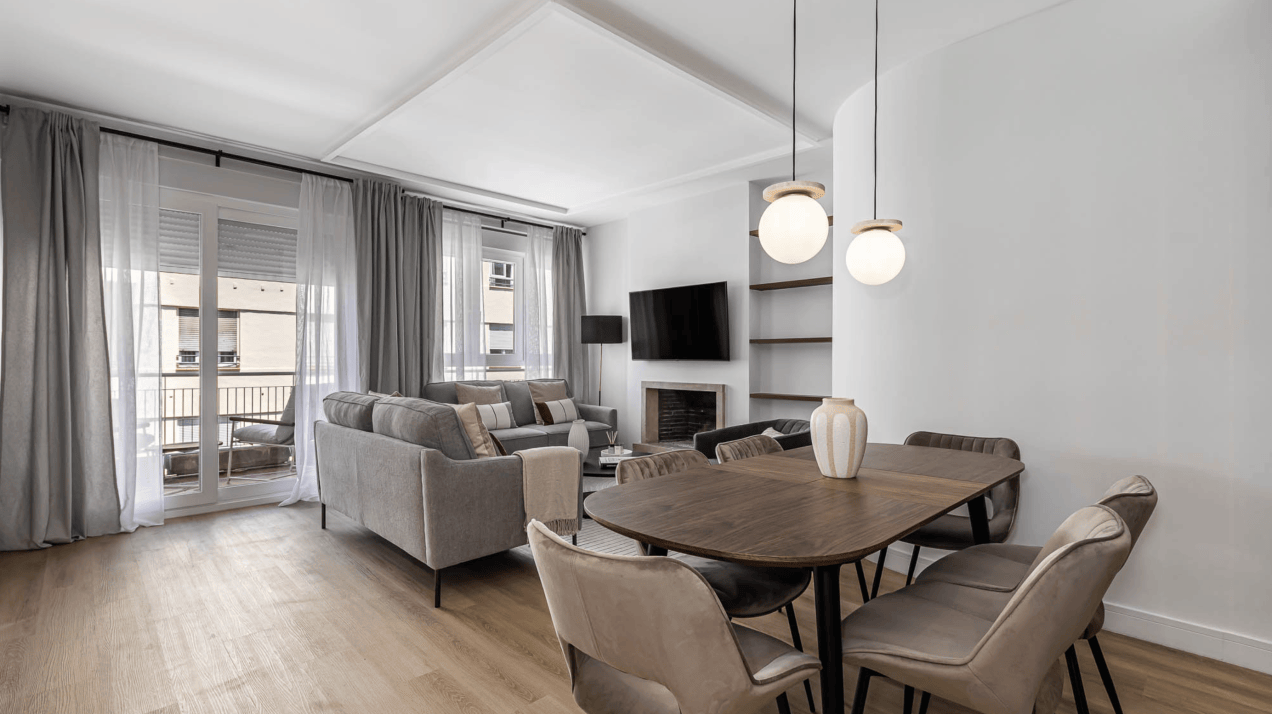 Renovated Apartment with private terrace for sale in Arapiles | Chamberí |Madrid