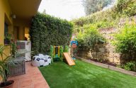 Fantastic three-story townhouse in Nagueles, Marbella