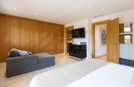 Fantastic three-story townhouse in Nagueles, Marbella
