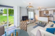 Renovated ground floor apartment by the sea in the center of Marbella