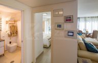 Renovated ground floor apartment by the sea in the center of Marbella