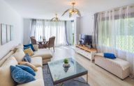 Renovated ground floor apartment by the sea in the center of Marbella