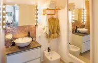 Renovated ground floor apartment by the sea in the center of Marbella