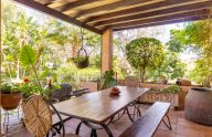 Magnífica finca con dos parcelas colindantes situada en frente de Puerto Banus, Marbella