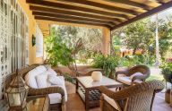 Magnífica finca con dos parcelas colindantes situada en frente de Puerto Banus, Marbella