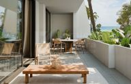 Spacious and renovated apartment with sea views next to Puerto Banús