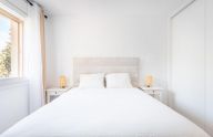 Moderno apartamento renovado de 2 dormitorios en Nueva Andalucía, Marbella