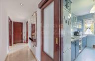 Two-bedroom apartment near La Cañada, Marbella
