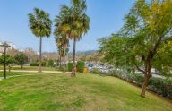 Two-bedroom apartment near La Cañada, Marbella