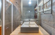 Two-bedroom apartment near La Cañada, Marbella