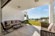 Modern, four-story townhouse with elevator on Marbella's Golden Mile